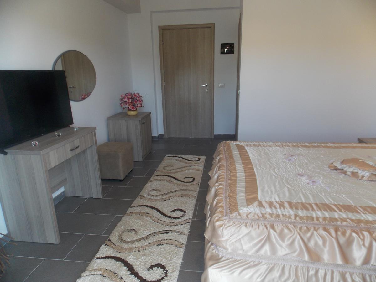 Hotel Irini Saranda Zewnętrze zdjęcie